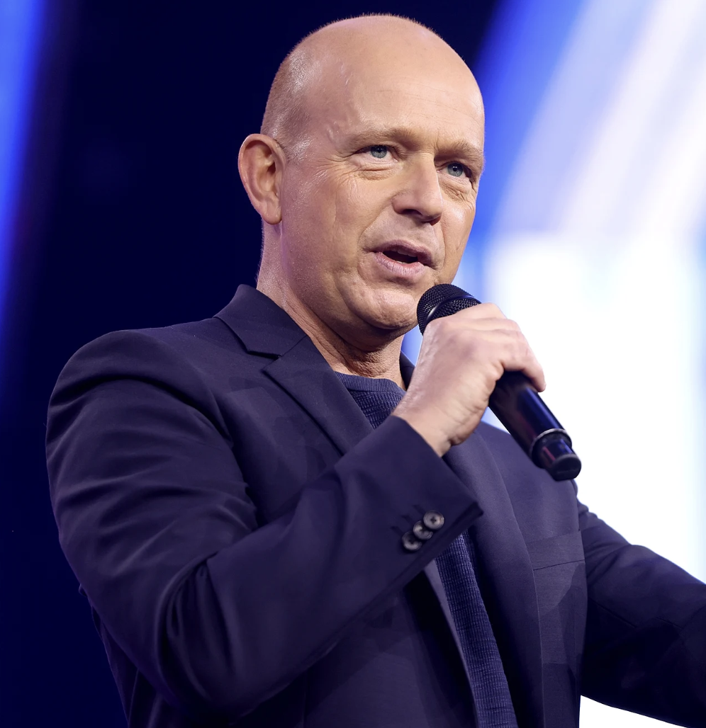 Steve Hilton at the 2024 AmericaFest at the Phoenix Convention Center in Phoenix